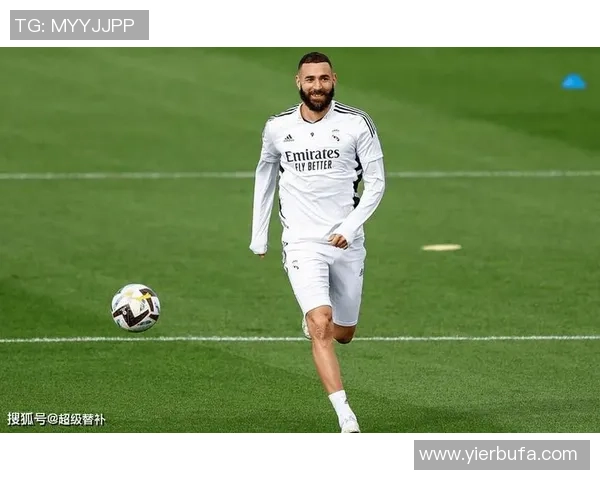 本泽马:从法国足球天才到全球瞩目的超级前锋之路 本泽马:从法国足球天才到全球瞩目的超级前锋之路